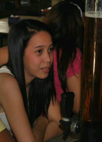 awesomeloriza's profile picture. Twit