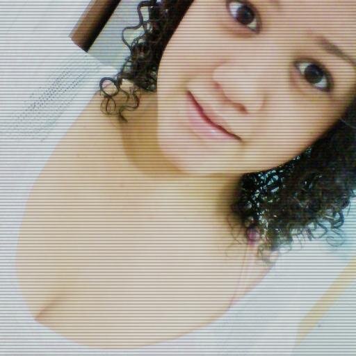 Amo Minha FamiliiÁ Meus Amiigos , Adoro festas e amo mtt Animais ,'