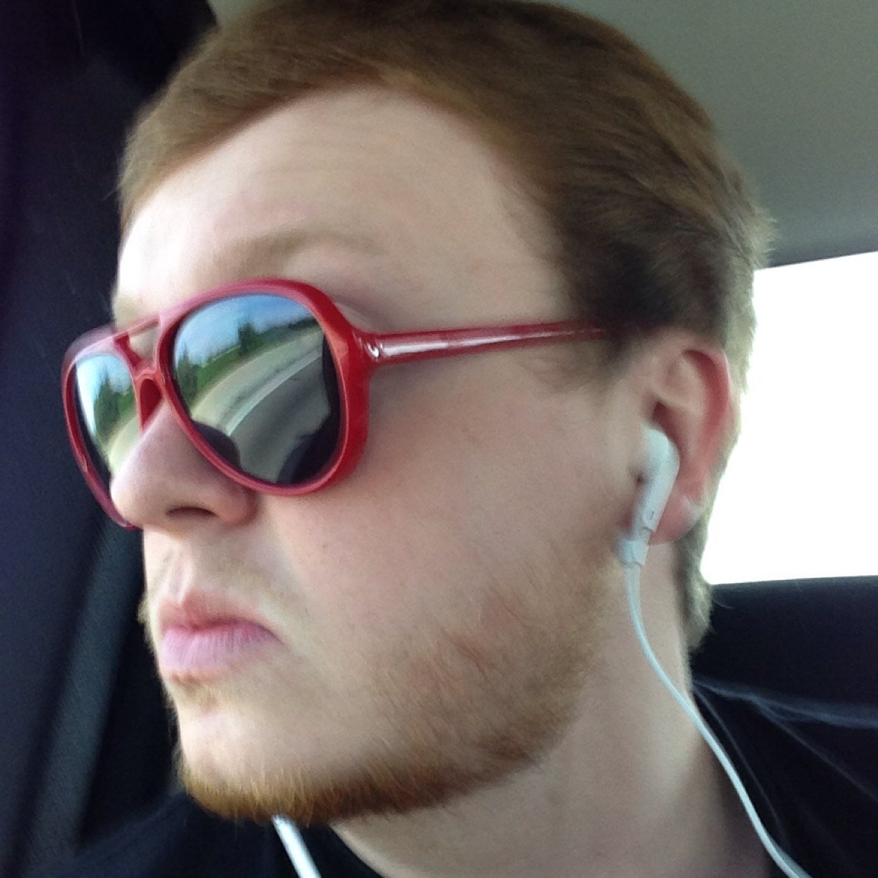 GeorgeLo84's profile picture. 