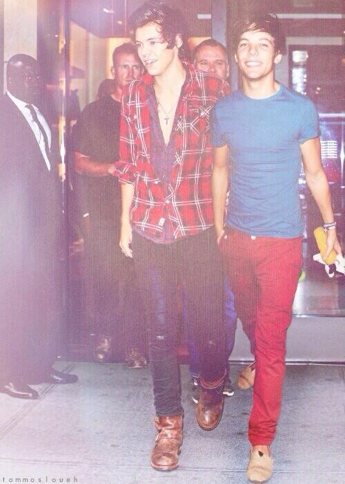 louis_har's profile picture. @PunkofMichael gave u F.F mind following she f.back there too 
pls RT https://t.co/9tASO1cc9e  thanks