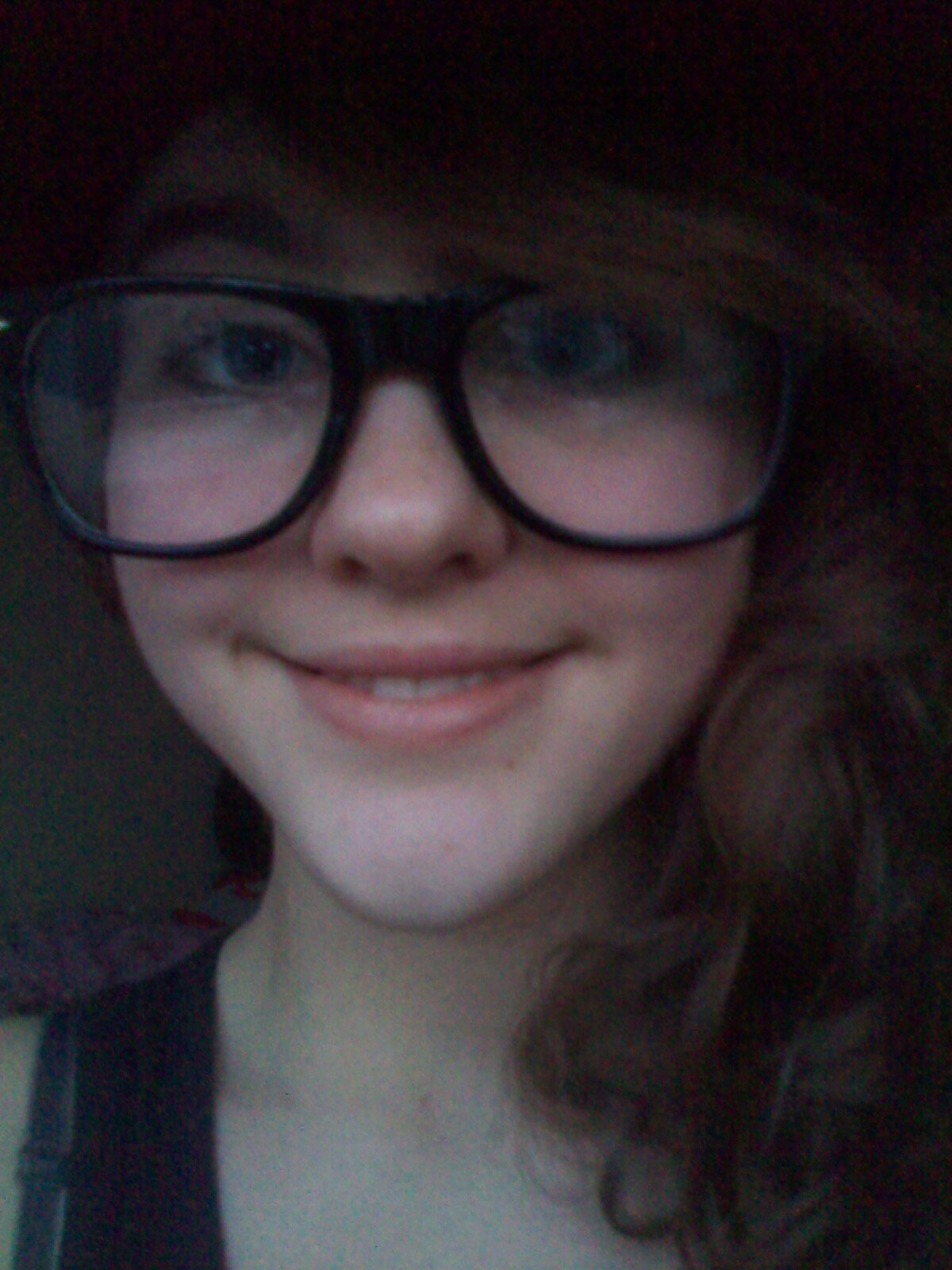 i'm directioner,i love the vamps,played soccer,draw,forever alone, single,follow yolo,i have perfect friends!!!!!! and im from lithuania-narnia!!!
