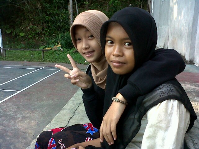 Amelia28Spaga's profile picture. | my family | cjr | comate | soniq |iqbal | bang kiki | aldi | babas | spaga | wtp | krppi |  8g | scorpio | alicya | arifah | adau | nurita | fb: Amelia Amel |