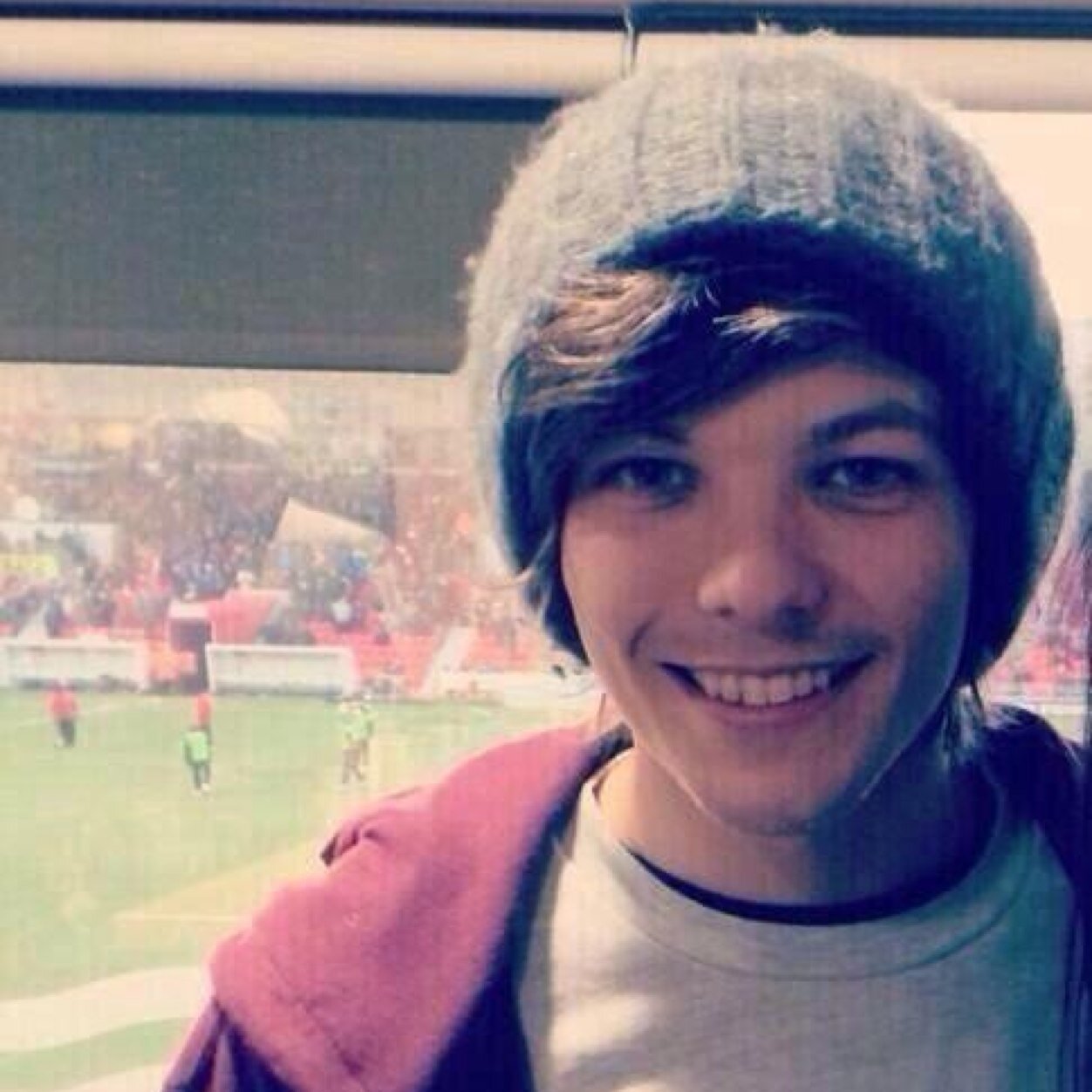 @louistomlin0pe just gave you this free follow, now follow her! ily