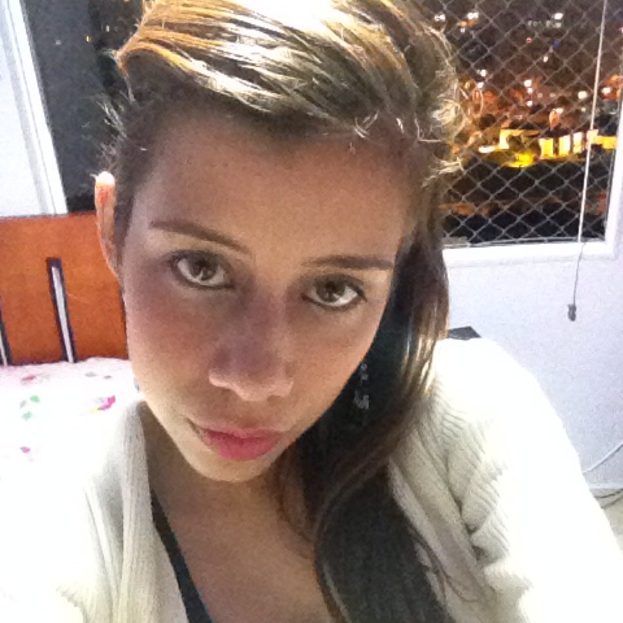 Contigo encontre verdadero amor puro tierno que nadie te saca de mi mente de tu caricias nadie me besa como tu nadie me lo hace como tu