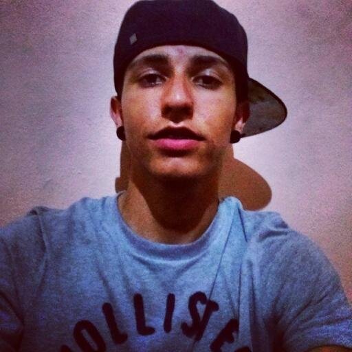 Ele é o mais esperto,ginga e fala gíria, gíria não dialeto ♫