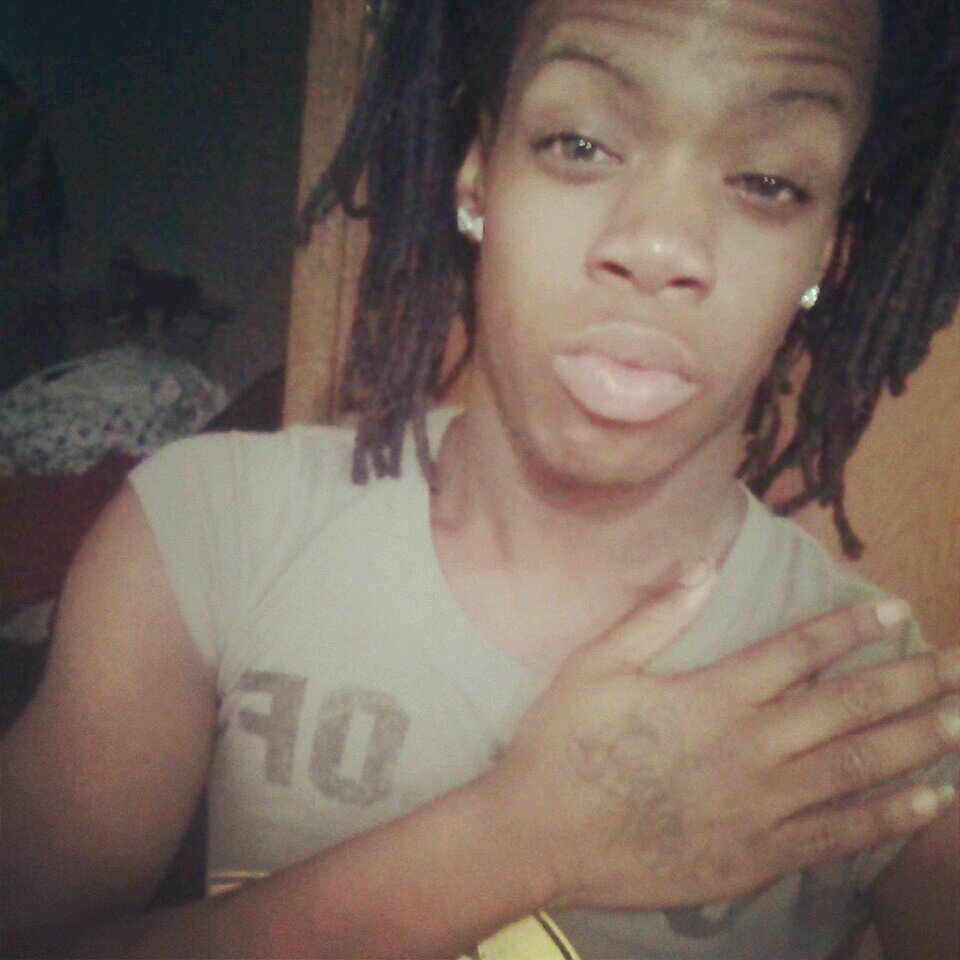 CANT SHOW EMOTION BUT YHU KNO WHATS UP ITS MUTUAL BAE