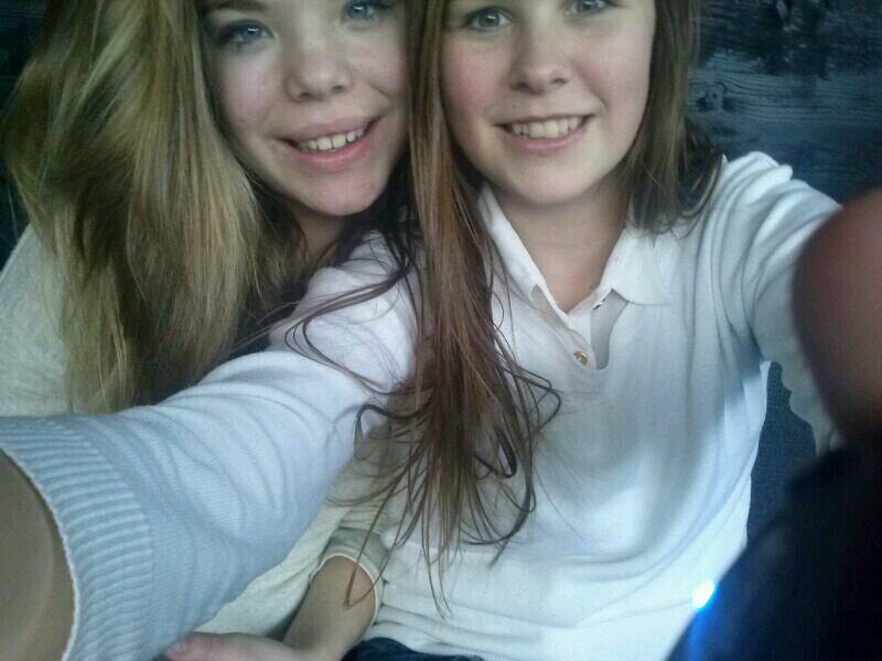 Romey is ons vriendinnentje, always laugh and lots of fun x Loes en Sandra' · Zevenlinden 2D · Love friends and family.