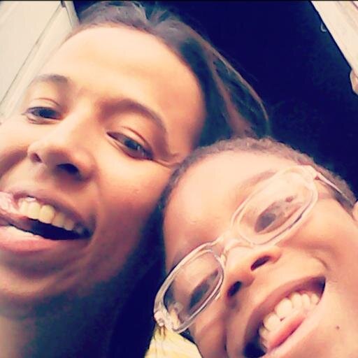 Feliz, familia, e filha de DEUS