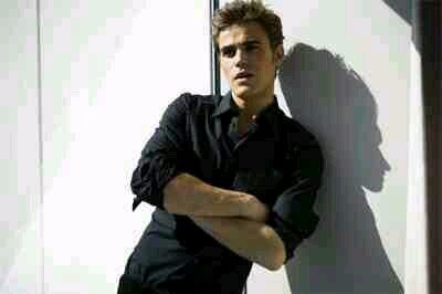 hi I am stefan salvatore I am engaged too @lustfulSweetie bother is @DamnedCharmer (rp 21+ vampirer H:on)