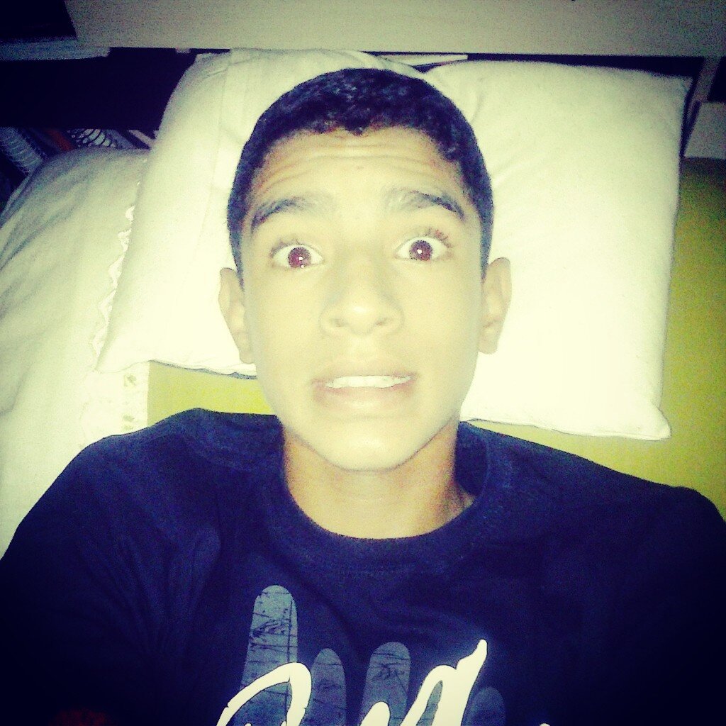 duvido vc ler isso aqui. parabéns, vc leu. agora clica no follow ♥  ...https://t.co/2IYMHSFDuc .. :33, wpp: 8707-6744