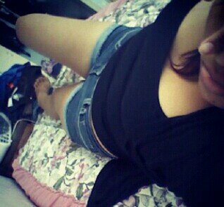Deisi/18/soon to be mommy/Follow and ill follow back
