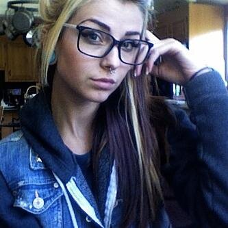 Lizzy. Lesbian. Jewish. Oakland University.