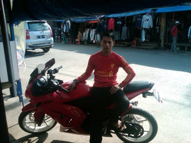 EnapependiVan's profile picture. Facebook:Rachmat van persiewaplog:  enap efendi pin:3054ffa7