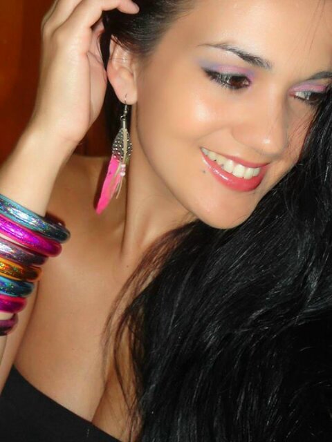 Locutora de Radio ...La musica el mejor refugio para los sentimientos./ Con Dios todo lo puedo:!!Camila & Josue ♥