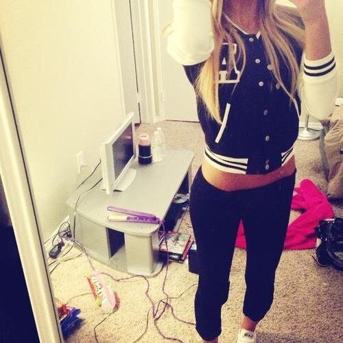 EmilyBoo1000's profile picture. SWAG,DANCING,SHOPPING