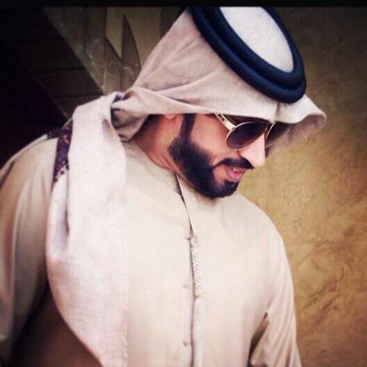 إن راقت لك كلماتي إتبعني وإن لم ترقى لك فـأنت لست ملزم. هنا ﻻ وجود للمجاملات حسابي ف انستقرام_hamdan_altaher