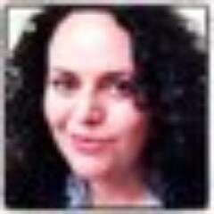 Secretaria ejecutiva bilingue, soy crerativa y n muy atractiva, me gusta salir a bailar.