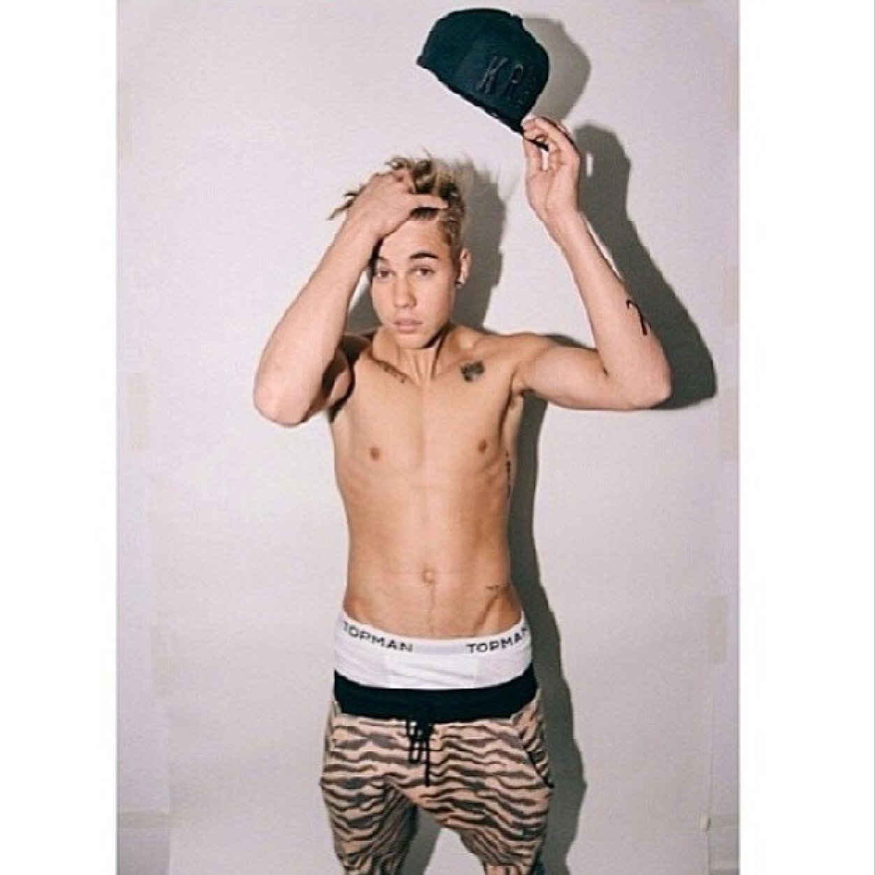 Justin is my idol get over it x Justin bringing sexy back Oh. Instagram : txmblrjdb i follow back. Fanpages❤️
