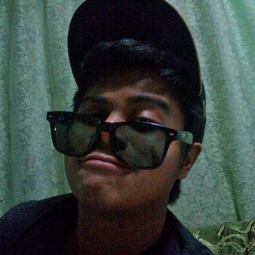 SenseOfHumorrr's profile picture. Hohohoho Live-Laugh-EAT 3