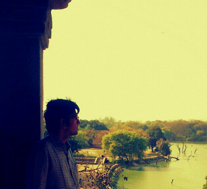 Entrepreneur & Shivaholic. Love my work, food, and goa.