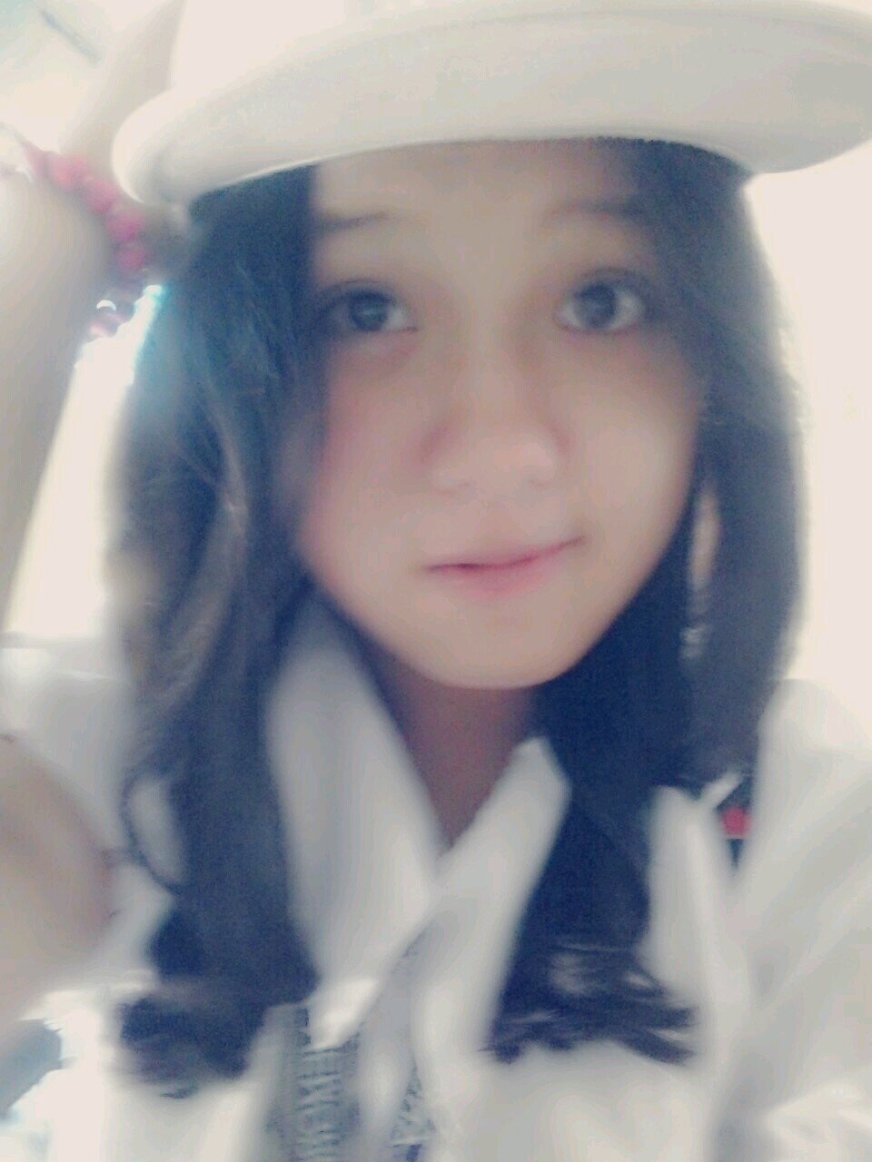 || Bookworm || Twilight Saga Addict || Future Reporter || Freshman || Rooseveltian ||