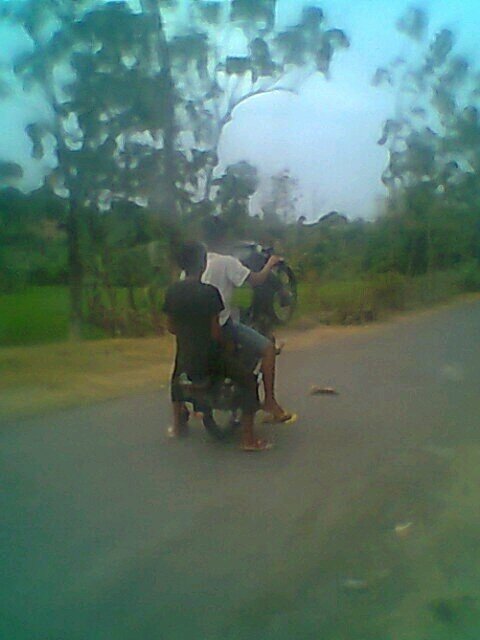 ngebut adlh ibadah,semakin ngebut semakin dekat dngan TUHAN
