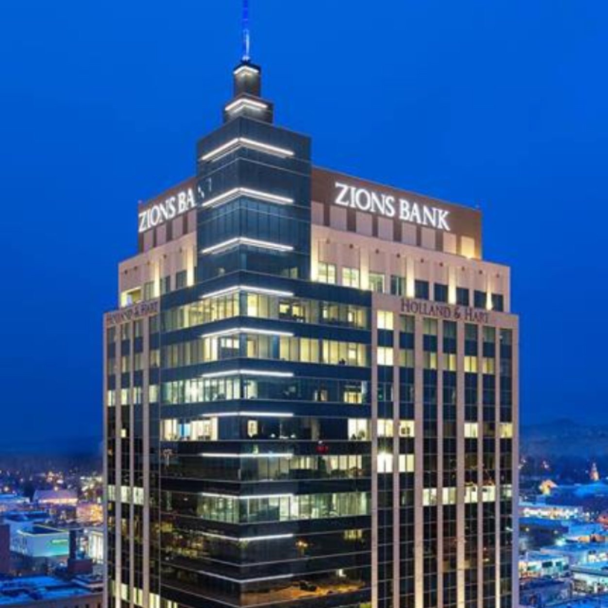 8thandMainBoise's profile picture. Like us on facebook http://t.co/hpQv0zXXo0