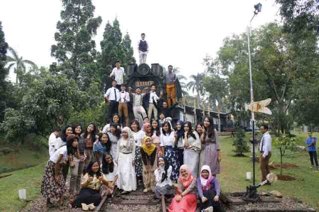 Lulus UN 2014 dengan nilai yang ada di spanduk kelas! Amin☆