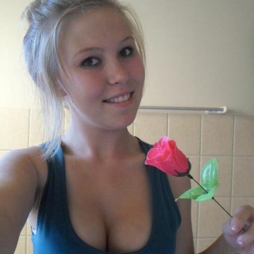 Honest person, Blonde hair, Blue eyes, Loves to laugh, Has great friends and loves making new ones xxx (: ♥♡