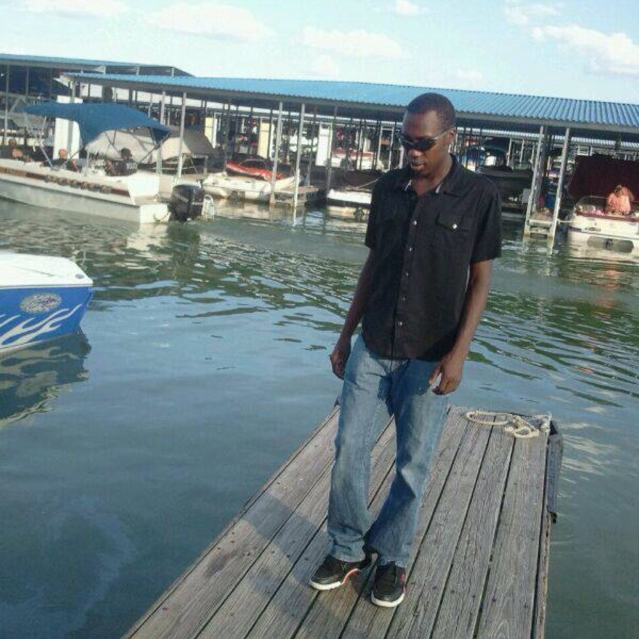 abukemboy10's profile picture. Hey look ,I always do my best .Just because I lost my first fight doesn't mean i accept defeat ,once I get up I will finish my job,