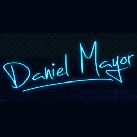 DanielMayorCom's profile picture. Quiero deciros unas pocas palabras: Papanatas, Llorones, Baratijas, Pellizco