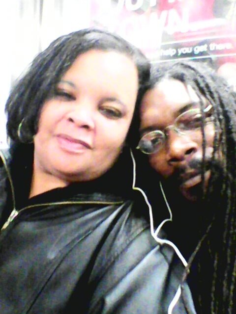 claudiaishmael's profile picture. 