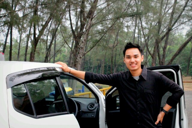 PPS BRI 127-128, 39. Ex-Bassist @Homebandfhub '09 #Jazzticia /photoeditor/photoshoot/unpredictable. http://t.co/SElOFKBULE ,path: dibyana