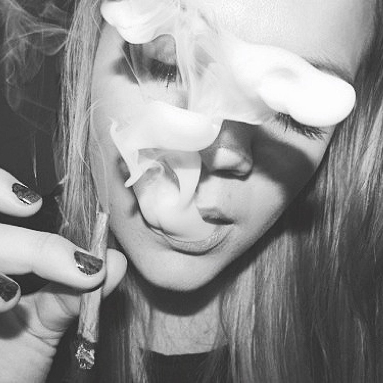 sweet_s0ciopath's profile picture. I have no feelings or emotions