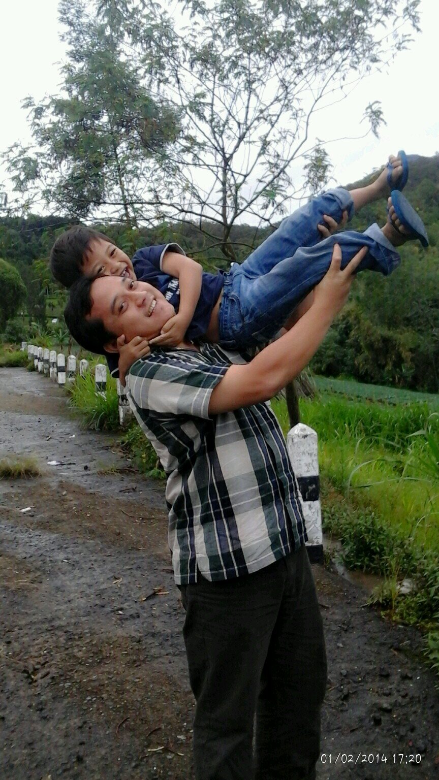 DDHapsari's profile picture. 