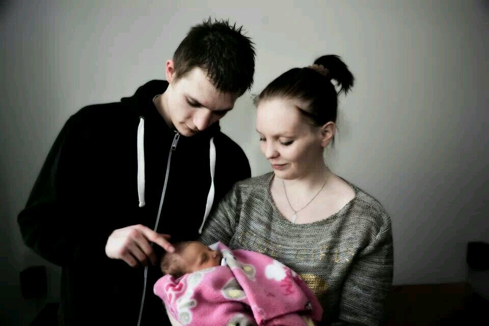 Moniquee 19jaar : geboren op 3-05-1994 Hobby's kickboxen & dansen hiphop inlovewhityou ♥
