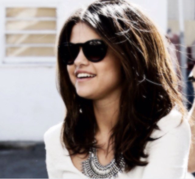 ArmyREAD's profile picture. Free follow from @vogueforstyles follow her or i'll unfollow