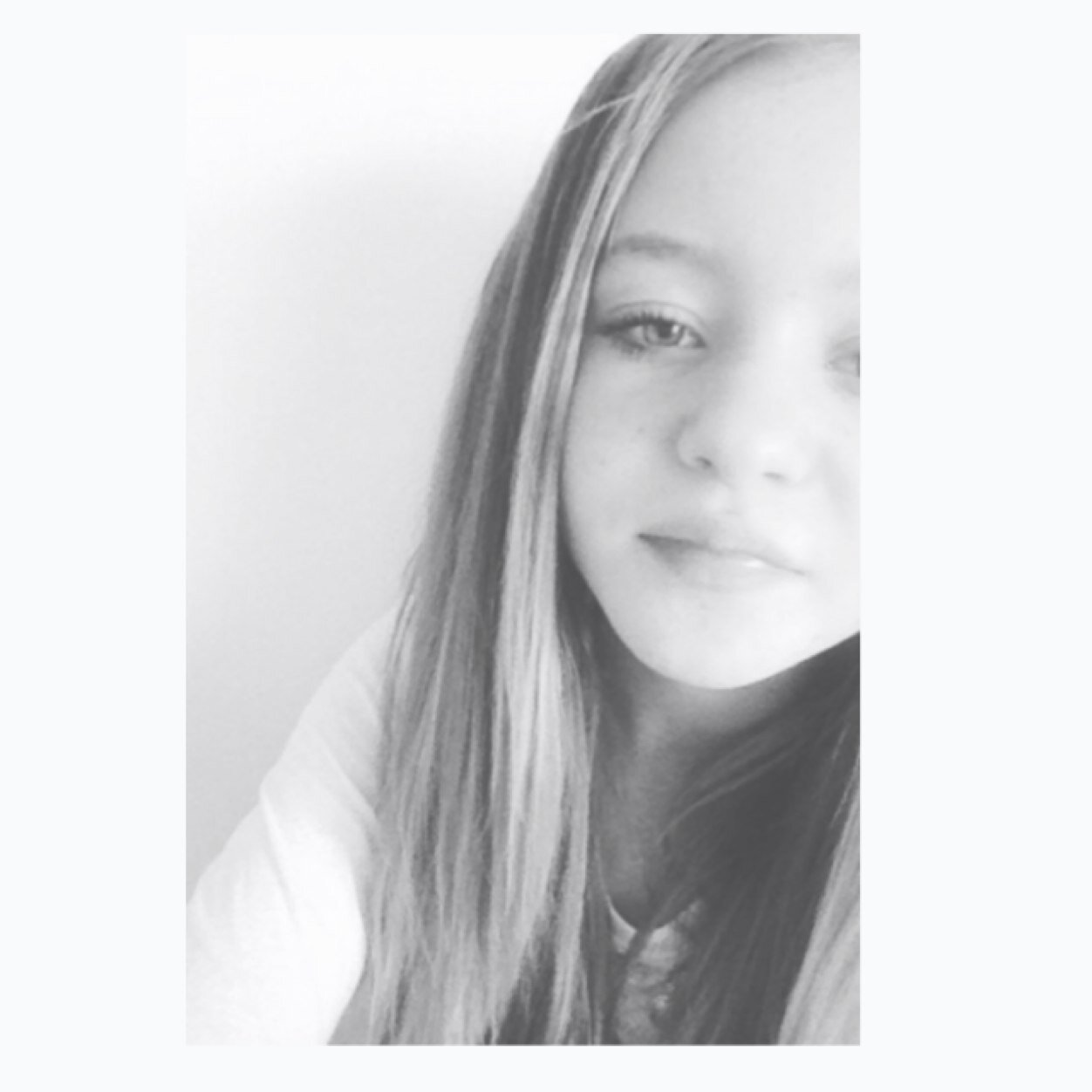 I hope i wish hong. ♛|| best friends julia&estia. ★