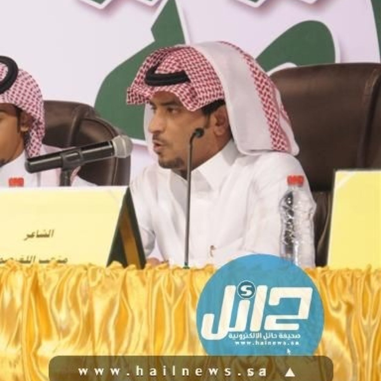 شـاعـر ــــ اعــلامـي ( مساعد مدير تحرير صحيفة حائل الإلكترونية ) لا احب الكذب ولا احب النفاق محب للصراحة حتى لو كانت تكلفني اشياء كثيرة Instagram : mutab5849