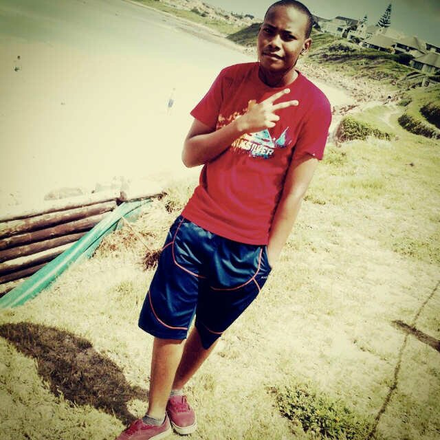 Practical musician/producer/graphics designer..#dark sin..#yellowbone lovin..#keepin trill..#real homie..#stay trill or bounce(fav-quote)..#Aries-Inducted freak