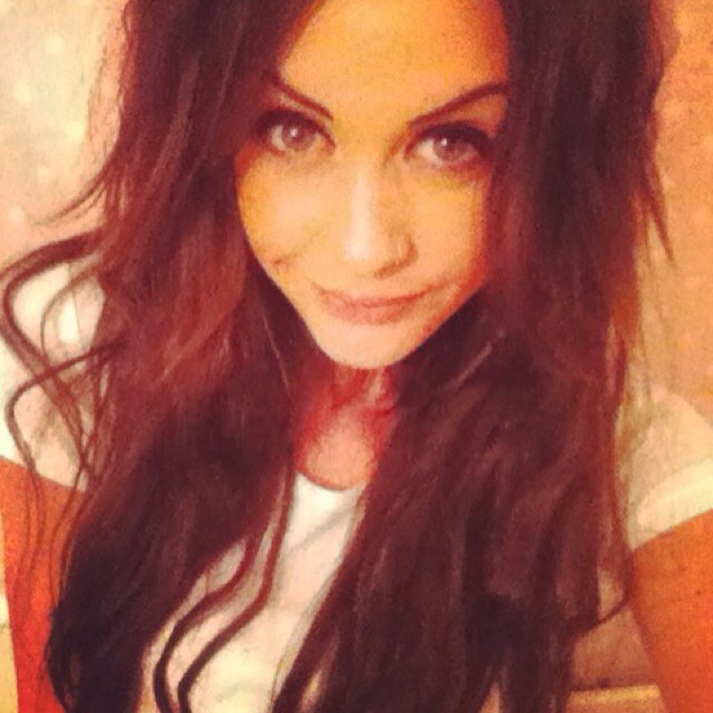 Teacher, shopper, tea and wine drinker. Instagram: CLAIRE_FRANCESXO Facebook: Claire Frances