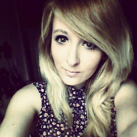 all_time_scarl's profile picture. 