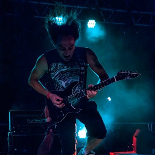 floppyflouz's profile picture. 