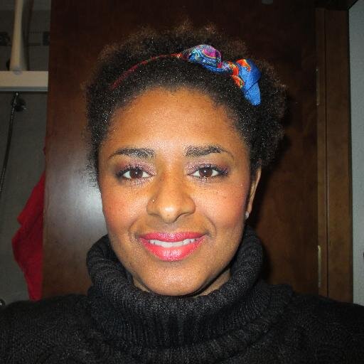 clebiac's profile picture. Comparto cosas de mi dia a dia, hablo sobre mi cabello afro natural y me gusta esta interacción que nos proporciona las redes sociales.  #afrohair #afroroots