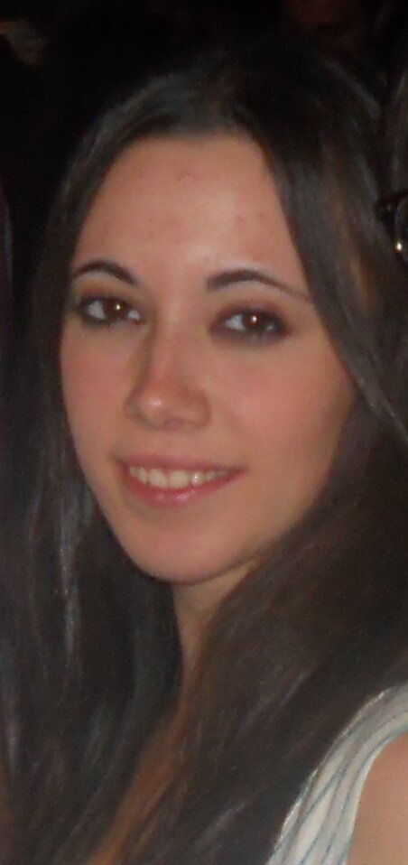 Cacereña del 93. Graduada en Enfermería. Creamos en el poder de los sueños :)