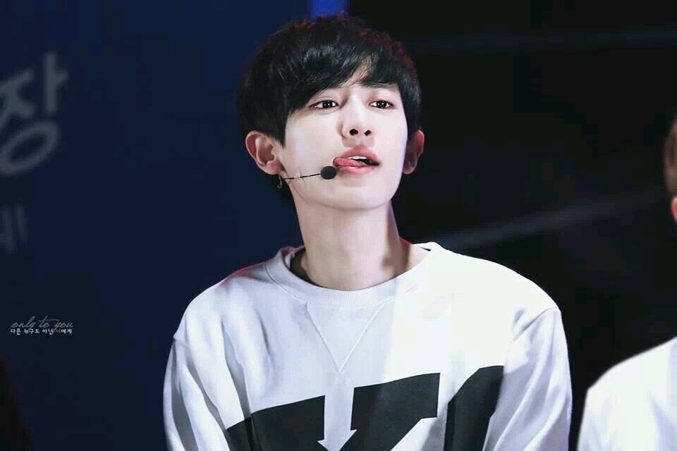 || ` แอคนี้ฟอลฟรี☆ เพื่อ เอ็กโซ ครับ ♡ || แอคหลุม FRACHANYEOLcb