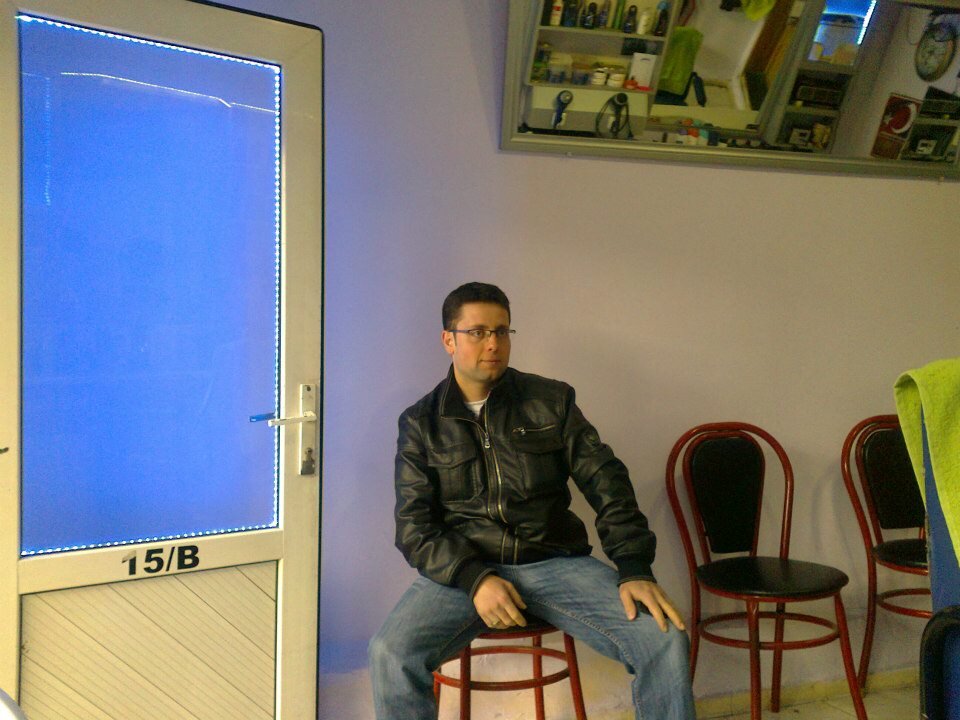 Hayvan sever müzik eğlenmeyi gezmeyi seven biriyim sıcak kanlı birisiyimdir.