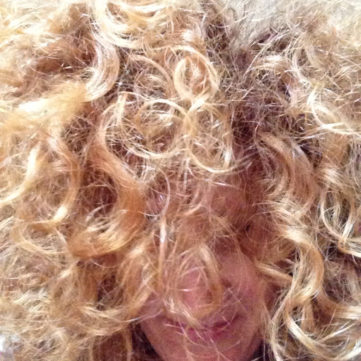 danielaambrogi1's profile picture. wife, mother, daughter, friend, sister, teacher..what else?