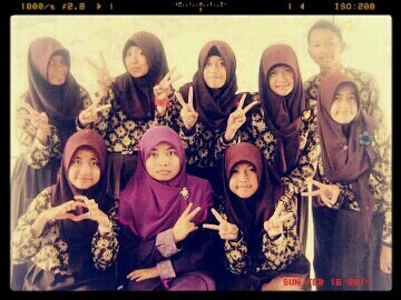 KamiGIWAL's profile picture. Kadang gila kadang lucu kadang aneh dan kadangkadang:D