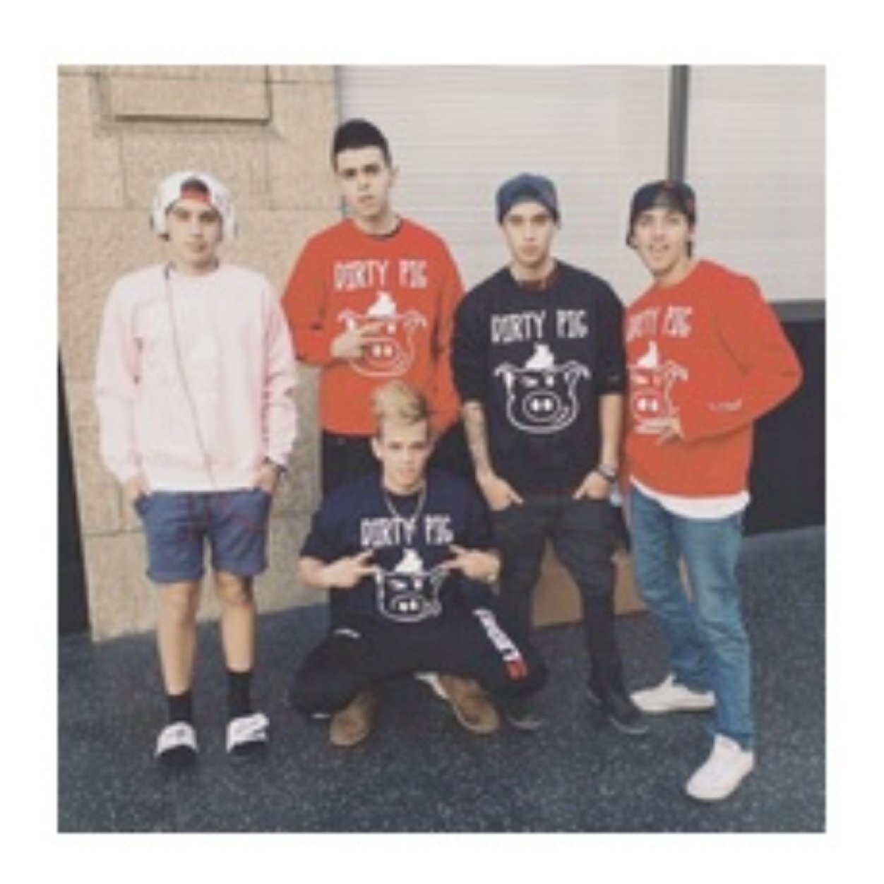 French account about the Janoskians. Updates, news, facts, pics. @janoskians